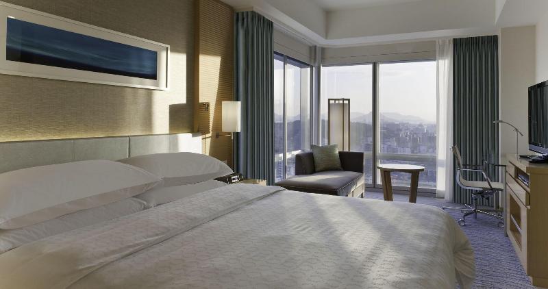 חדר דלוקס,מיטת קינג עם נוף לעיר, Sheraton Grand Hiroshima