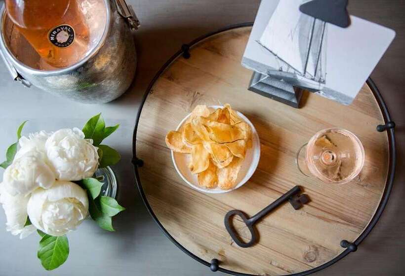 スイート, The Restoration