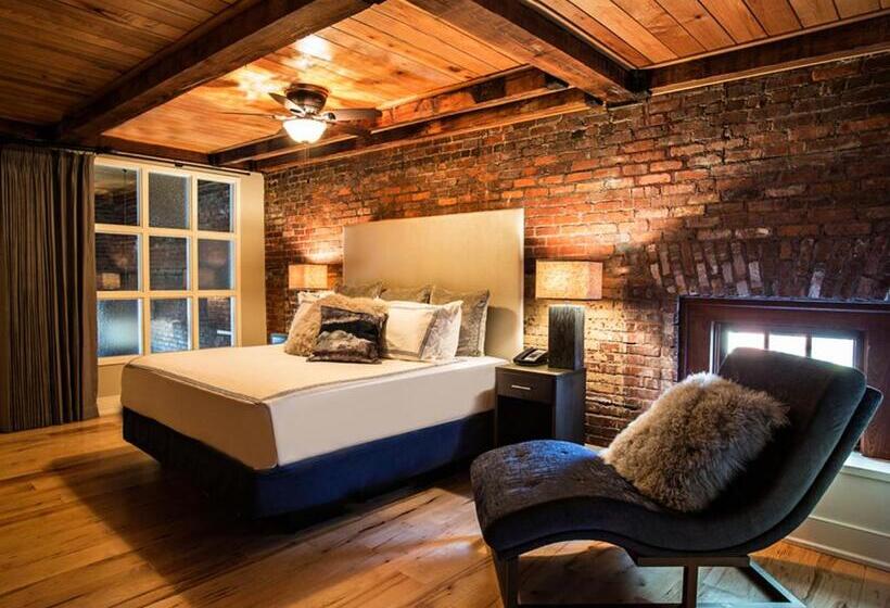 デラックススイート2ベッドルーム, The Restoration