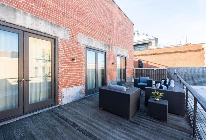 デラックススイート, The Restoration