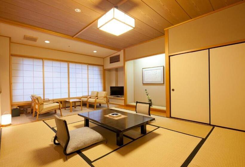 Quarto standard, Zazan Minakami