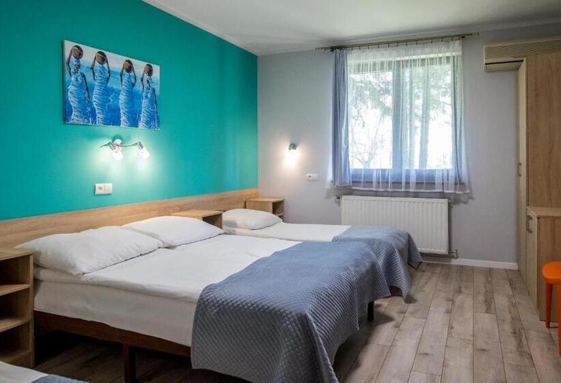 חדר סטנדרט לארבעה, Eko Hotel Na Wierzynka & Park Pinokia