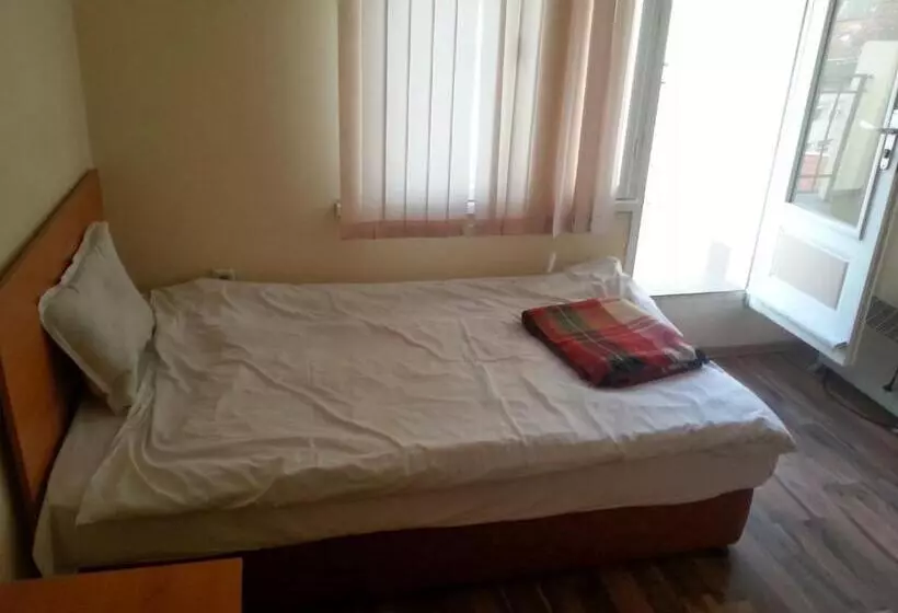 اتاق استاندارد با سرویس بهداشتی مشترک, Hostel Center Plovdiv