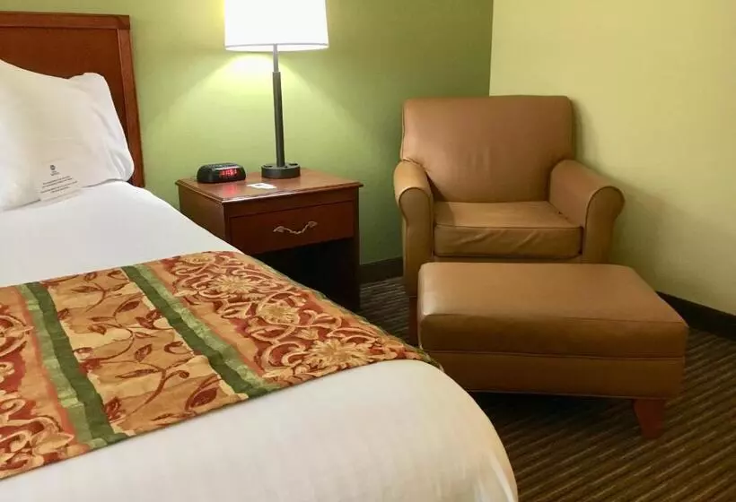 キングサイズベッドのスタンダードルーム, Best Western Lawrenceburg Inn