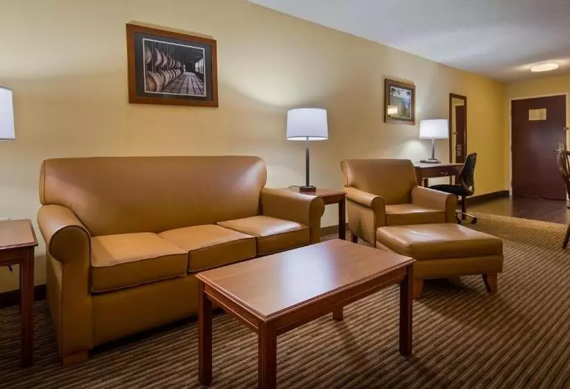 キングサイズベッドのスイートルーム, Best Western Lawrenceburg Inn