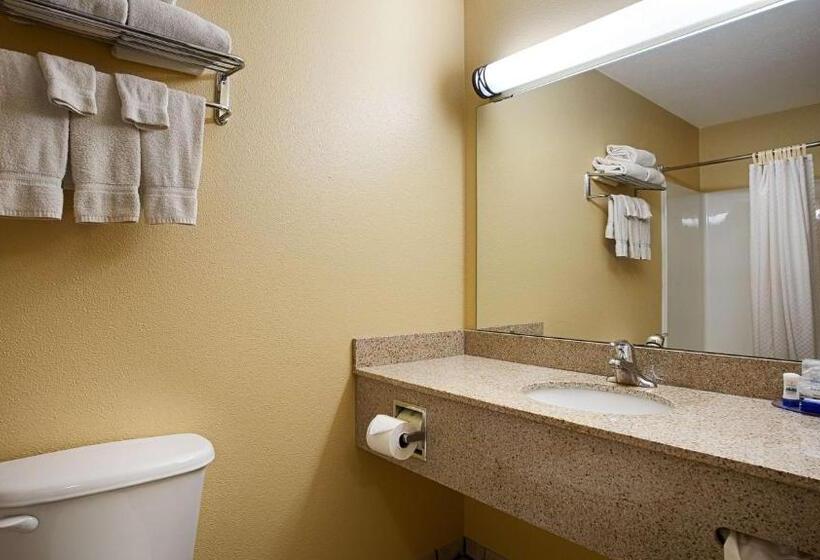 جناح سرير كينج, Best Western Penn Ohio Inn & Suites