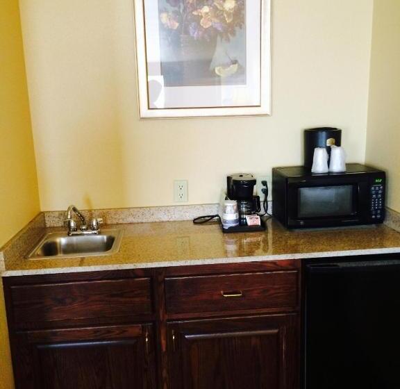 סוויטה מותאמת לאדם עם מוגבלויות, Best Western Penn Ohio Inn & Suites