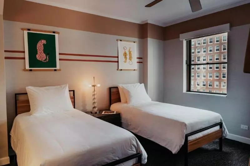 スイート, Hampton Inn White House