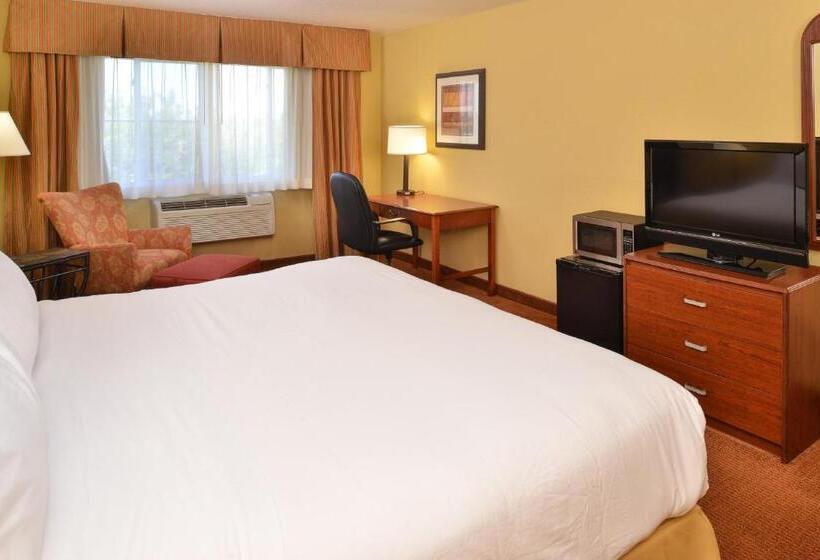 高级客房, Holiday Inn Stevens Point Convention Center, An Ihg