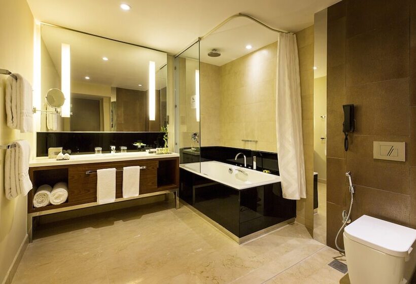 3 Bedroom Suite, Intercontinental Doha The City, An Ihg