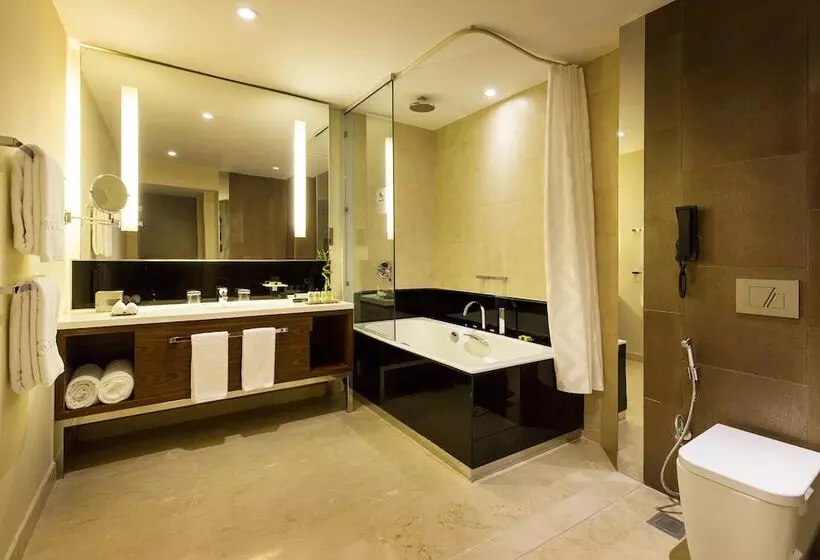 3 Bedroom Suite, Intercontinental Doha The City, An Ihg