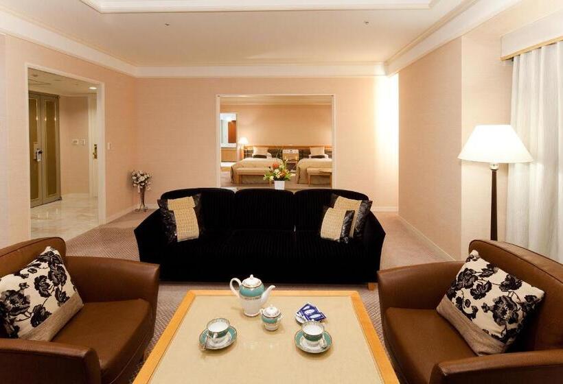 סוויטה, Naspa New Otani