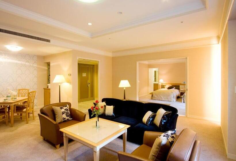 סוויטה, Naspa New Otani