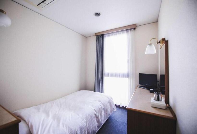 标准单人间, Kajiwara