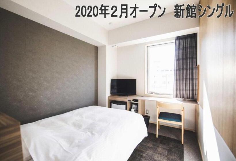 标准单人间, Kajiwara