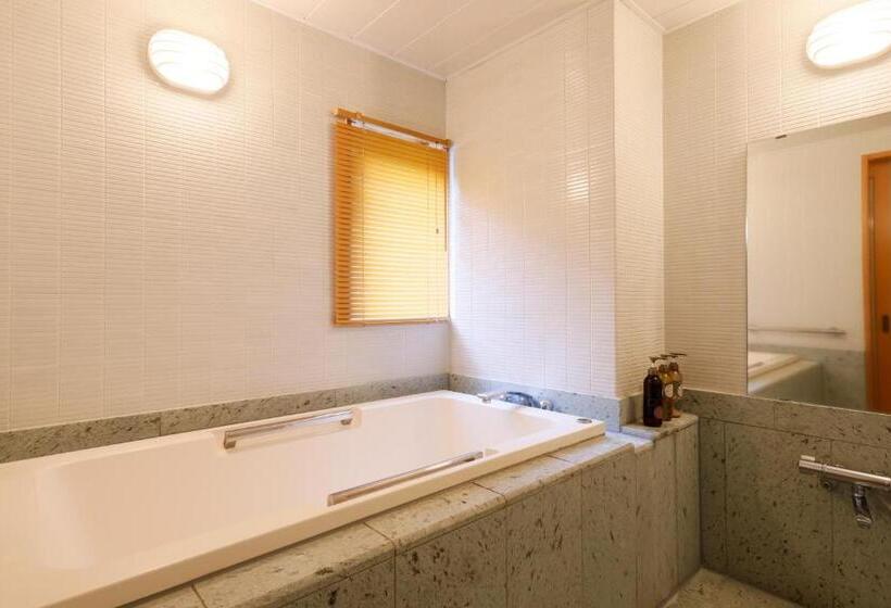 غرفة ديلوكس مطلّة علي الحديقة, Nikko Hoshinoyado