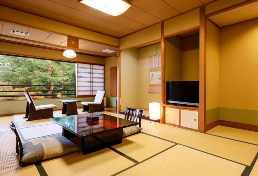 غرفة ديلوكس مطلّة علي الحديقة, Nikko Hoshinoyado