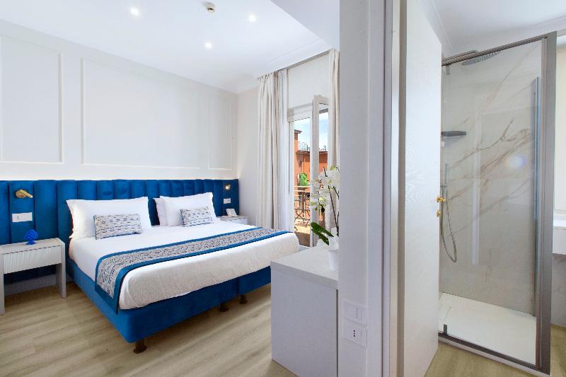 מיטת קינג בסוויטה, Surestay Plus Hotel By Best Western Berkeley Springs