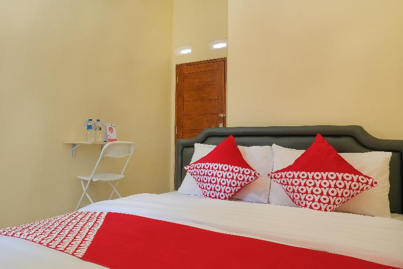 Полулюкс, The Alts