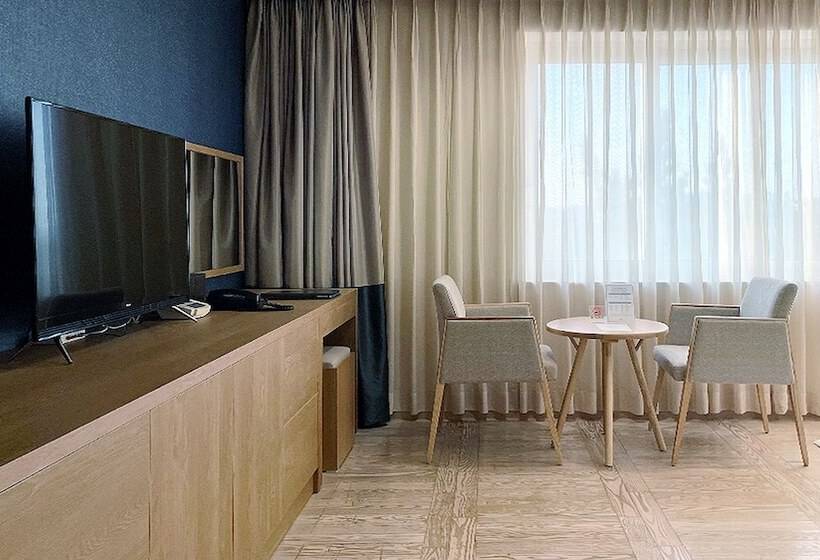 חדר דלוקס, Kinock Pet