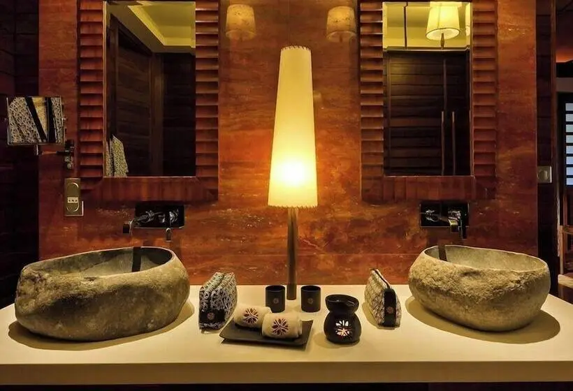 Deluxe Suite Sea View, Le Jadis Beach Resort & Wellness   Managed By Banyan Tree Hotels & Resorts