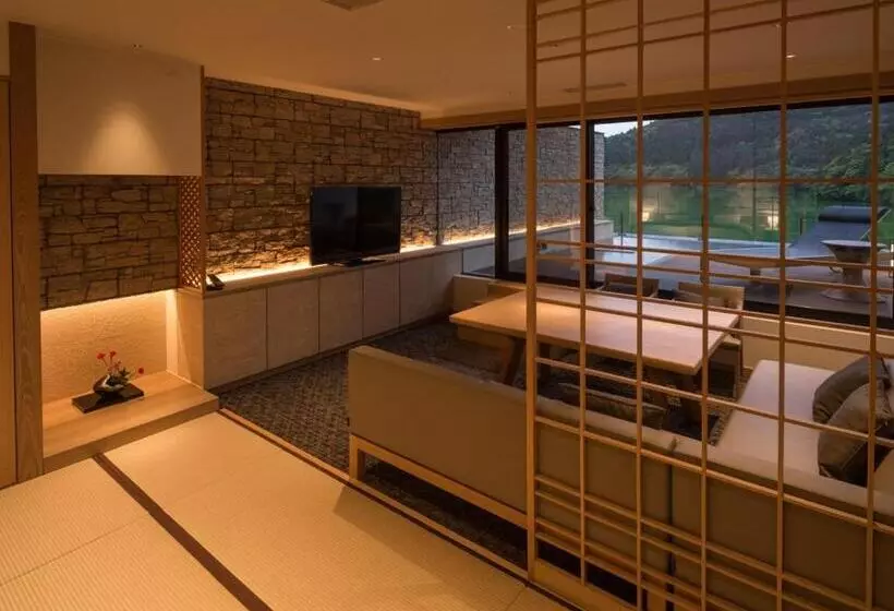 スーペリアールーム, Azumaen