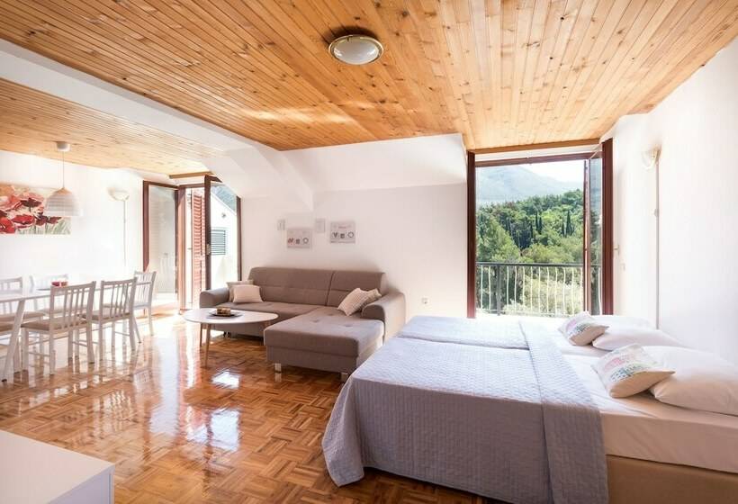 ３ベッドルームアパートメント, Apartments Karacic