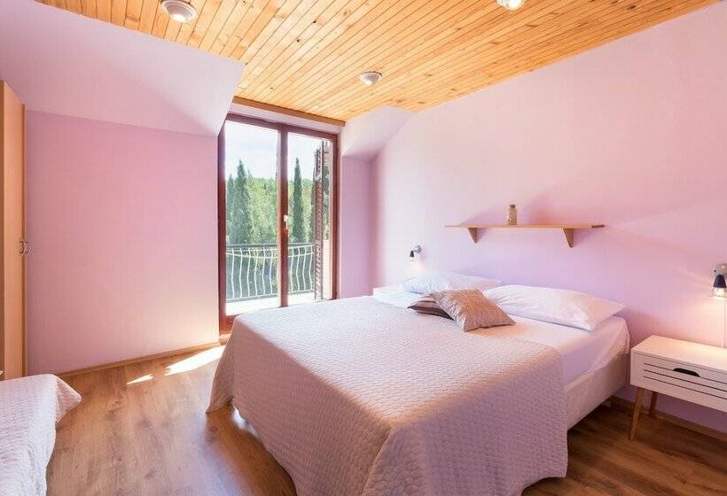 ３ベッドルームアパートメント, Apartments Karacic