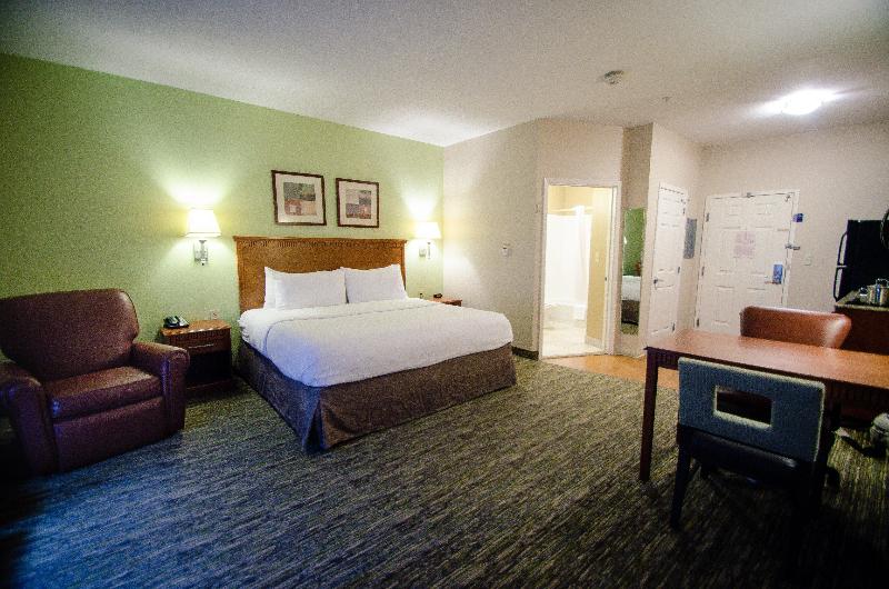 带大床的标准工作室, Candlewood Suites Temple, An Ihg