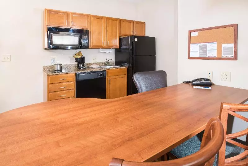 身障者適用スイートルーム, Candlewood Suites Wake Forest Raleigh Area, An Ihg