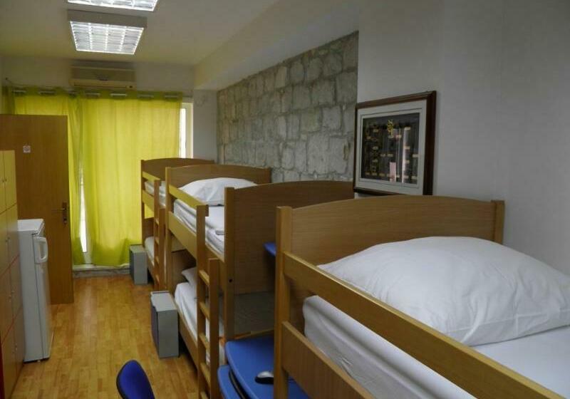 Cama em Quarto Partilhado, Hostel Split
