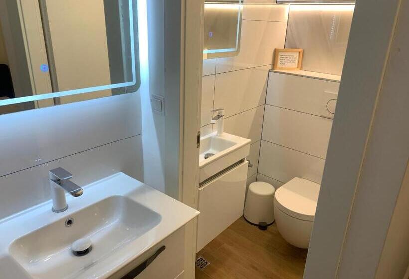 패밀리 룸, Hostel Split