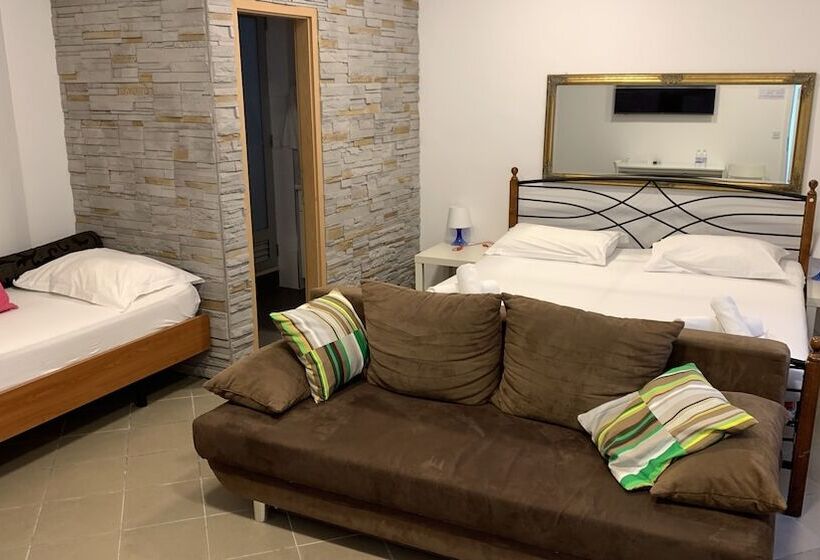 Quarto standard, Hostel Split