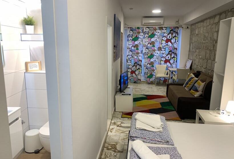 Quarto Familiar, Hostel Split