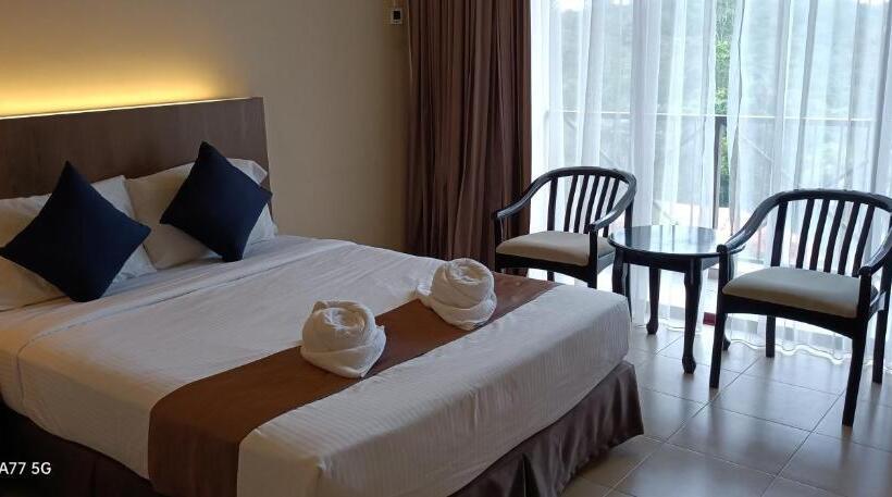 اتاق لوکس با بالکن, Amverton Heritage Resort