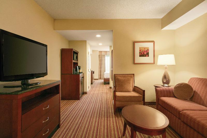 جناح, Candlewood Suites Louisville North, An Ihg