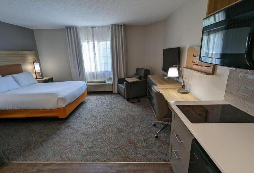 스탠다드 스튜디오, Candlewood Suites Wilson, An Ihg