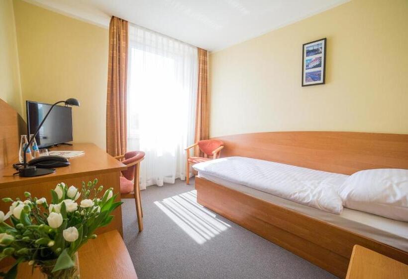 חדר סטנדרט יחיד, Gorzów