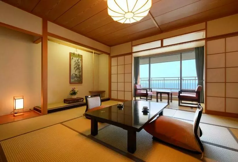 景色の見えるスタンダード４人部屋, Grand Mer Sankaiso