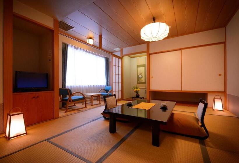 غرفة قياسية رباعية, Grand Mer Sankaiso