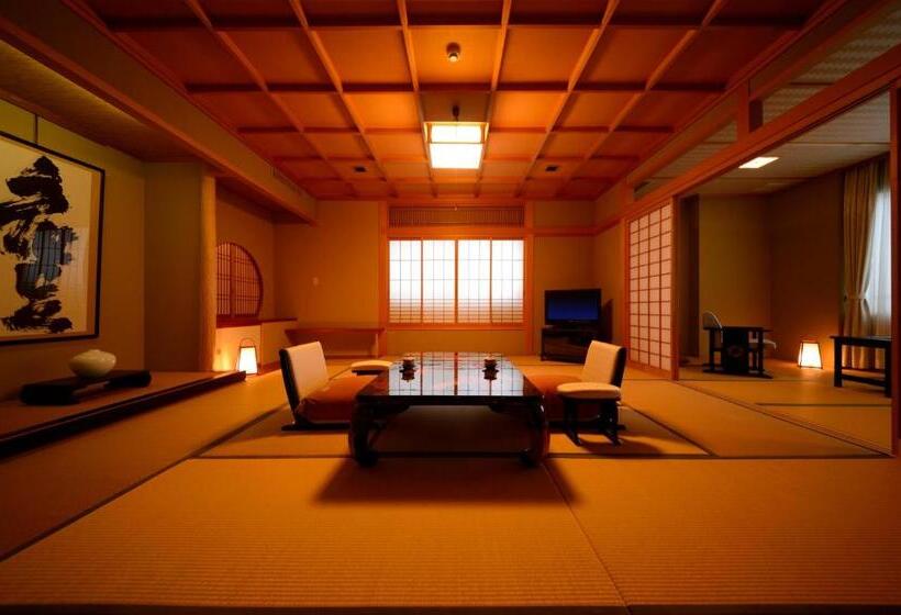 جناح مطلّ علي البحر, Grand Mer Sankaiso