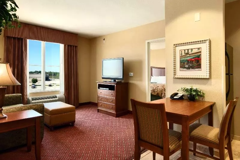 スイート, Homewood Suites By Hilton Decaturforsyth