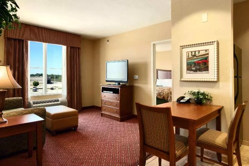 スイート, Homewood Suites By Hilton Decaturforsyth