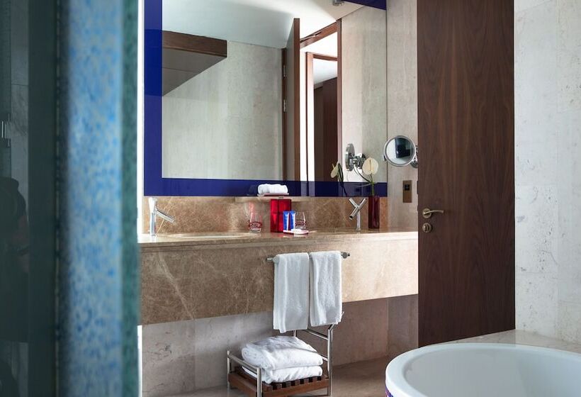 اتاق لوکس, Jumeirah Creekside Dubai