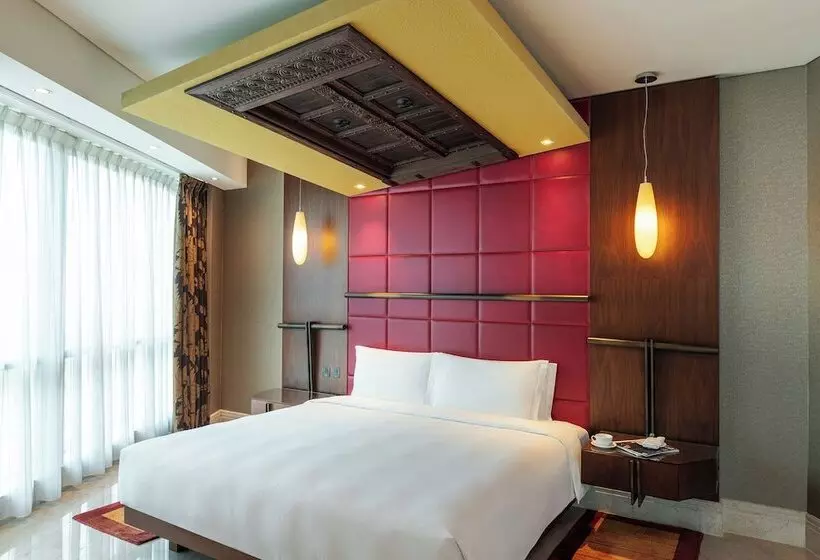 سوئیت پرزیدنت, Jumeirah Creekside Dubai