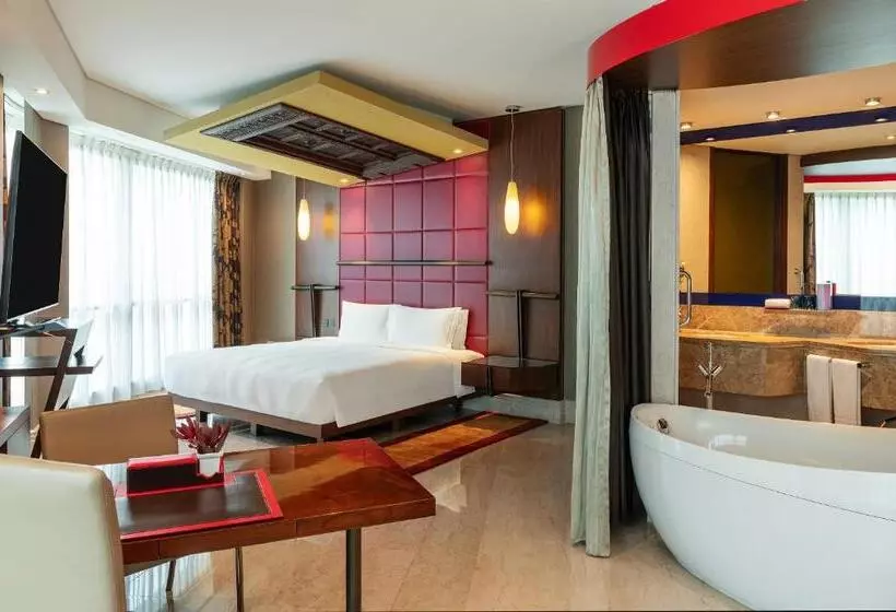 اتاق دلوکس با تخت کینگ و چشم‌انداز شهر, Jumeirah Creekside Dubai
