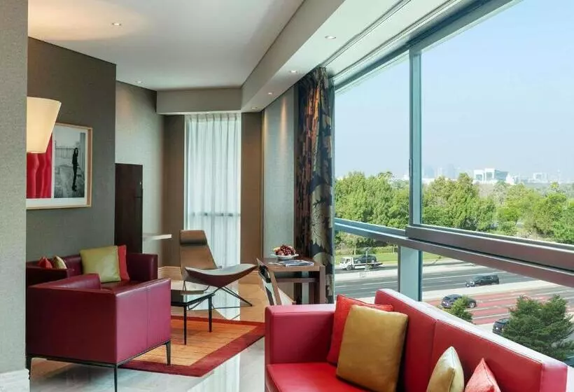 سوئیت با تخت بزرگ, Jumeirah Creekside Dubai