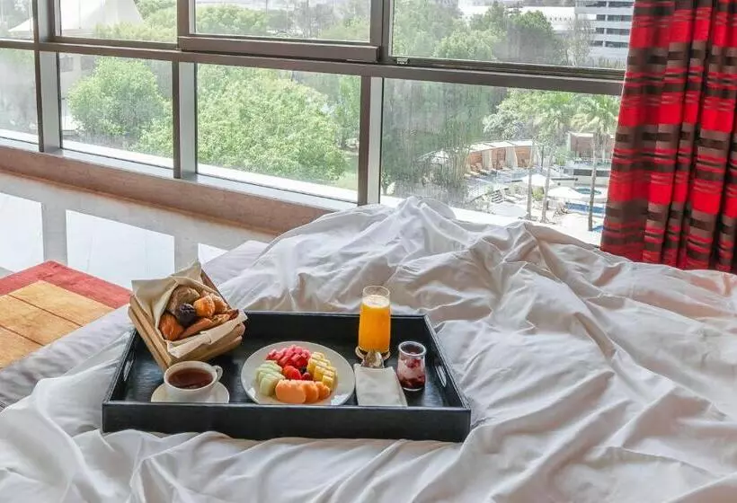 سوئیت اجرایی با تخت کینگ, Jumeirah Creekside Dubai