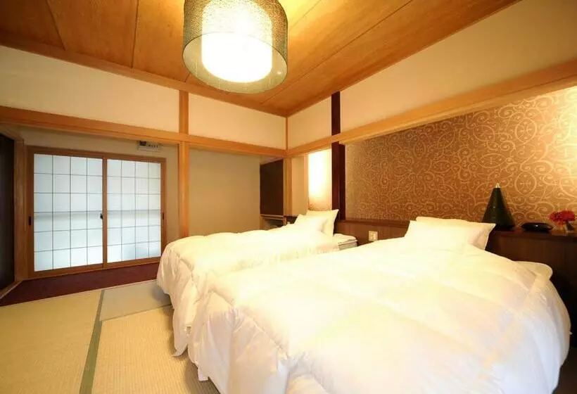 スーペリアールーム, Takanosukan