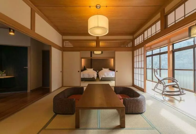 スーペリアールーム, Takanosukan